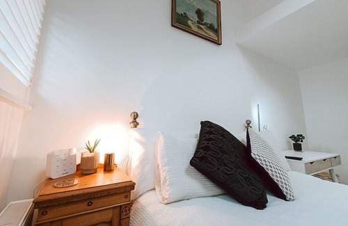 Tudor Apartamento | The Pembroke Studio by Richmond Park