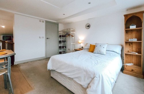 Ham Apartamento | The Isabella Studio by Richmond Park