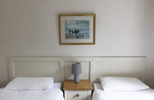Carrick-on-Shannon Cabaña | Leitrim Quay - Riverside Cottage 2