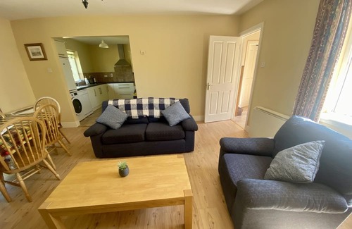 Carrick-on-Shannon Cabaña | Leitrim Quay - Riverside Cottage No 8