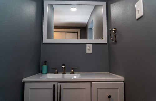 Temple Crest Apartamento | Space jam experience Busch gardens!
