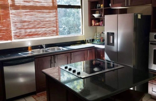 Esterillos Casa | Wildlife Haven near Surf and Sea