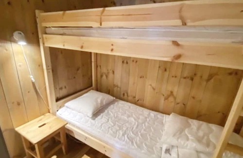 Myrkdalen Apartamento | 6 person holiday home in Vossestrand