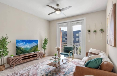 Courier City - Oscawana Apartamento | Bleecker 1-430 · Luxury king suite - POOL - GYM - FREE parking - H