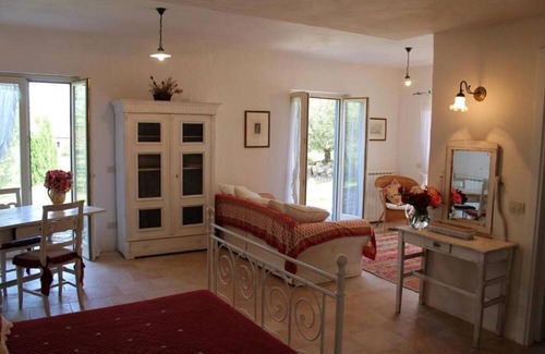 Montalto di Castro Apartamento | Apartment "Casale Cacciata Grande Asia" with Shared Pool & Wi-Fi