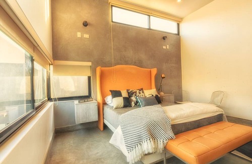 Punta Sal Casa | LN10 Resort Style all inclusive queen bed suite frente al Mar