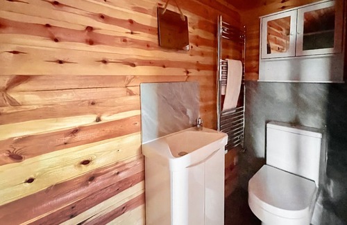 Boston Cabaña | 1 bedroom accommodation in Old Leake