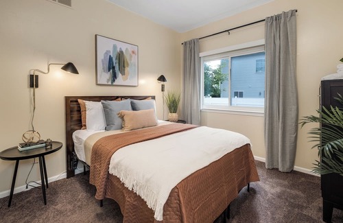 Ypsilanti Apartamento | Renovated Modern Pet Friendly Unit near EMU Campus