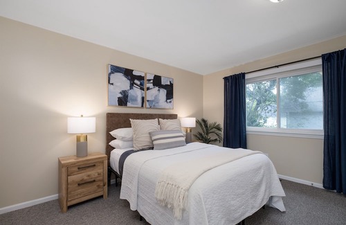 Ypsilanti Apartamento | Recently Remodeled and Sunlit Apartment Near EMU and UM