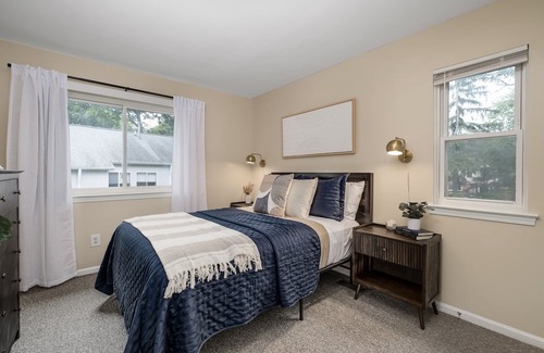Ypsilanti Apartamento | Recently Remodeled and Sunlit Apartment Near EMU and UM