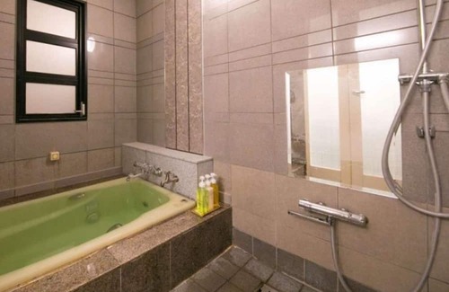 Oita Casa | Twin beds tatami onsen openair jacuzzi bath / Oita Ōita