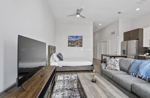 Baker Apartamento | Steps From Denver Health!