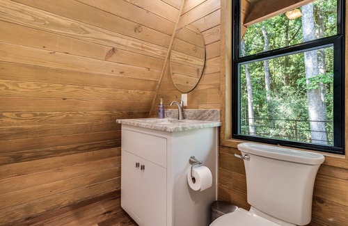 New Iberia Cabina | Modern A-Frame Cabin by Rip Van Winkle Gardens w/ Hot Tub & Fireplace!