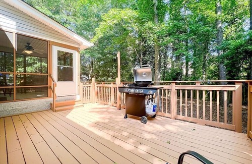 Ogden Casa | Tranquil Haven: Spacious Retreat for 16+ w/ Games