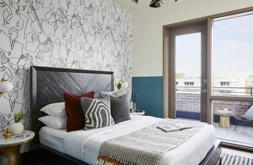 Central Business District Casa | Roami at The Brandywine | Pool | 6 Bed Combo PH