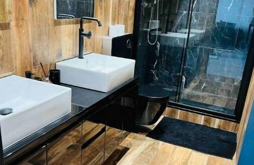Livry-Gargan Apartamento | Très Grand Appartement / Sauna / Charles de Gaulle