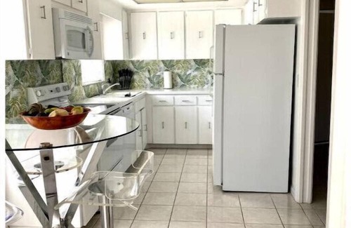 Lake Worth Casa | Golf Course Views - 2bd/2ba