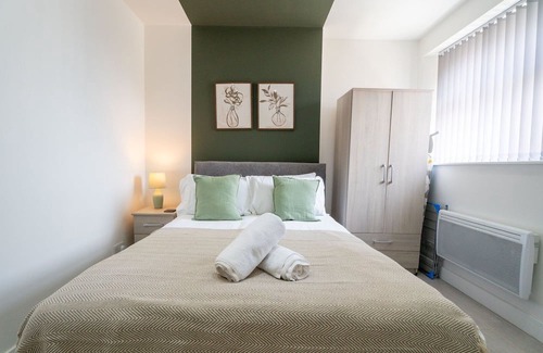Newport Apartamento | Stylish and spacious 1Br apartment