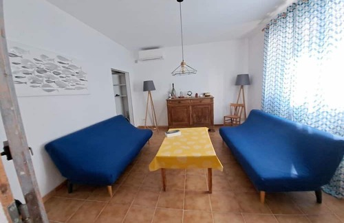 Le Grau-Du-Roi Apartamento | Authentic Fisherman's House, sleeps 6, courtyardeur 30 M2, air-conditioned, heart of.