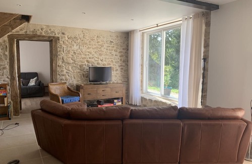 Badecon-le-Pin Casa | The Petite Barn, 5 minutes from Gargilesse, 15 minutes to A20.