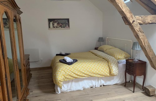 Badecon-le-Pin Casa | The Petite Barn, 5 minutes from Gargilesse, 15 minutes to A20.