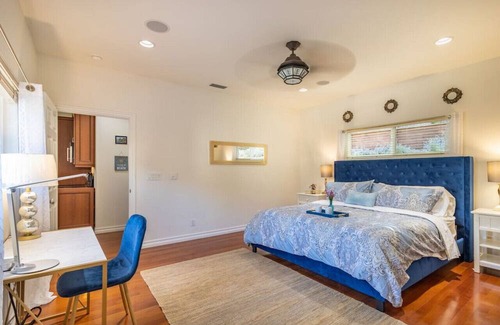 Mission Viejo Casa | Stunning FIVE STAR huge one-level 1350 ft.² cottage
