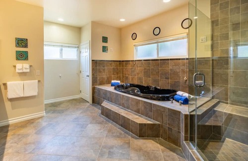 Mission Viejo Casa | Stunning FIVE STAR huge one-level 1350 ft.² cottage