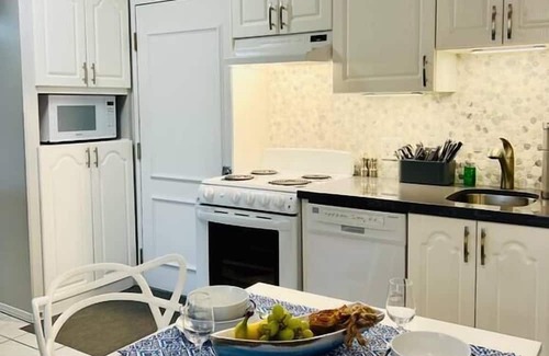 Magog Apartamento | Merry Sud Suite-Condo with Indoor Pool and Spa