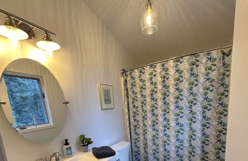 Tremont Cabaña | Create memories while enjoying Maine's coast at our quiet, ocean-side hideaway.