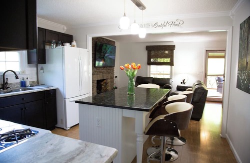 Smithville Cabina | Cedar Cabin with spa Near Center Hill