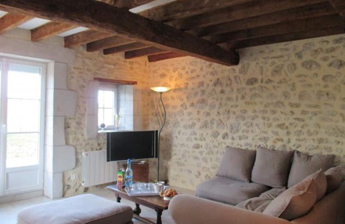 Saint-Priest-d'Andelot Cabaña | Gite Saint-Priest-d'Andelot, 1 bedroom, 2 persons