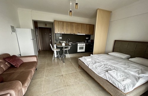 Trikomo Apartamento | Flat w Pool, Balcony 10 min to Beach in Iskele