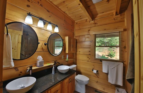 Vein Mountain Cabina | Serene Mountain Cabin w/View in Private Community