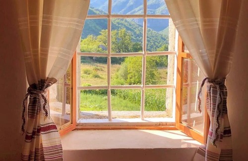 Curraj I Eperm Casa | 5 Minutes from the Center/best View/bio Food, Calmly!