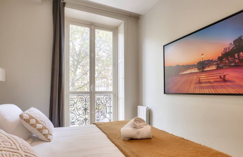 Strasbourg -Saint-Denis Apartamento | Urban Flat 60 - Sublime 3BDR Parisian Flat in Paris
