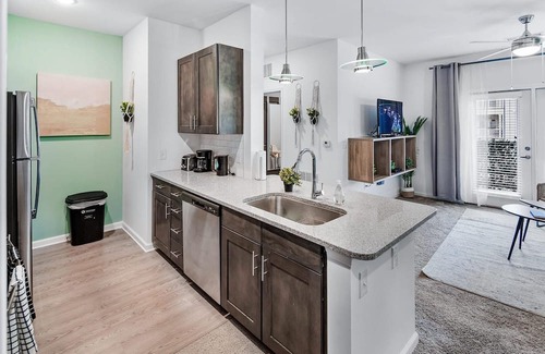 Avery Creek Apartamento | South Asheville Getaway Private Balcony Apt 1