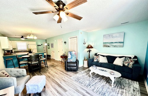 Peletier Condominio | Beauty and the Beach ~ Silver Creek, Peletier NC, Beauty and the Beach, Silver Creek Townhome