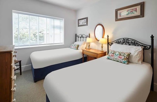 Hognaston Casa | Host & Stay | The View at Orchard View