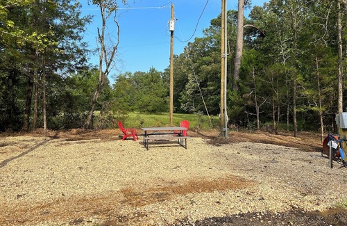 Starkville Alquiler De RV | Campsite out of Starkville Mississippi. Great for MSU Games and Activities.