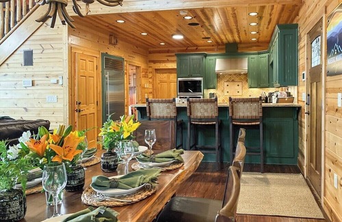 Ridges Over the Lake Cabina | Blue Ridge Majestic Cabin: Aska Adventure | Games