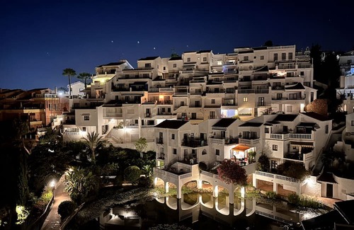Chimenea Apartamento | Capistrano Playa 715 by Casasol