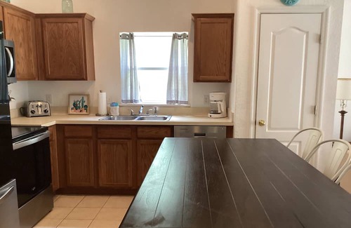 Silver Creek Casa | Large family vacation home, close to Disney, private pool & spa, newly remodeled