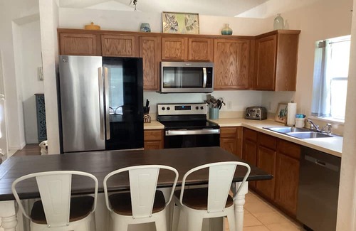 Silver Creek Casa | Large family vacation home, close to Disney, private pool & spa, newly remodeled