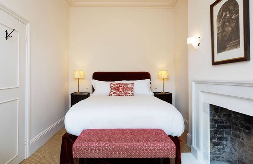 St. Helen's Apartamento | Victorian Serenity, by Veeve
