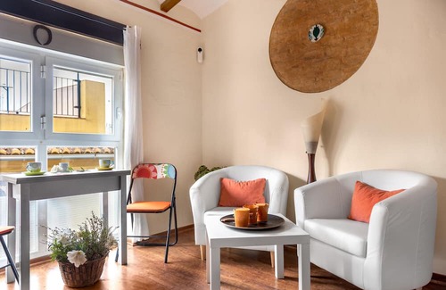 Ciutat Vella Apartamento | Holiday Apartment "Mi Rinconcito En Valencia" with Private Terrace and Wi-Fi