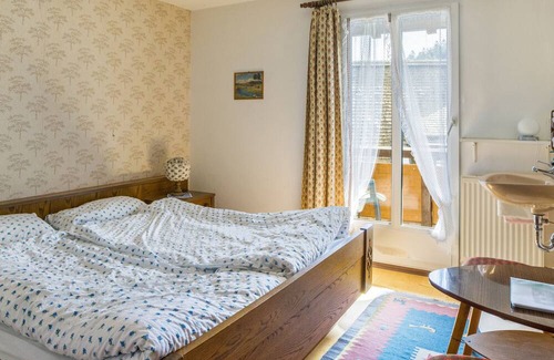 Hinterzarten Apartamento | Holiday Apartment 'Loft' with Mountain View, Shared Garden, Balcony & Wi-Fi