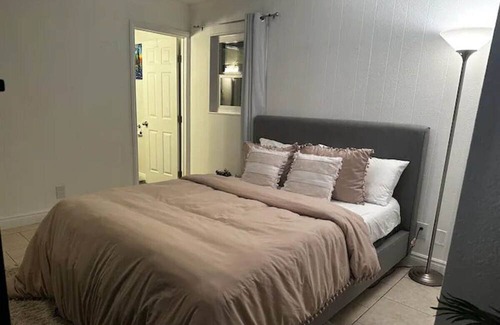 Security Acres Casa | Fully Equipped Townhouse Scottsdale Arizona - Washer/dryer and Kitchen!