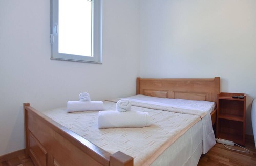 Becici Apartamento | Sea View Flat w Balcony 5 min to Beach in Budva
