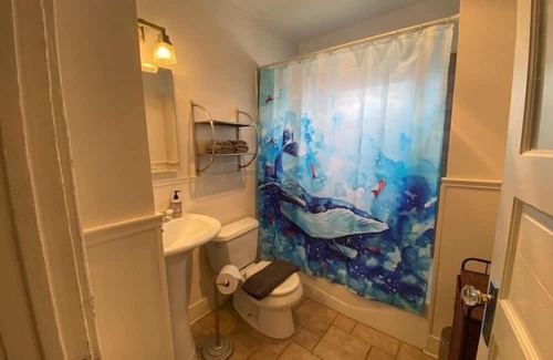 Golden Hill Apartamento | Nice 1 bedroom with skyline views from the private patio