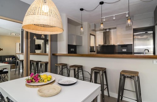 Centro de Sitges Apartamento | Sitges Spaces Deluxe Centre Apartment- 1Bedroom/1Bath/Terrace- Sleeps up to 4